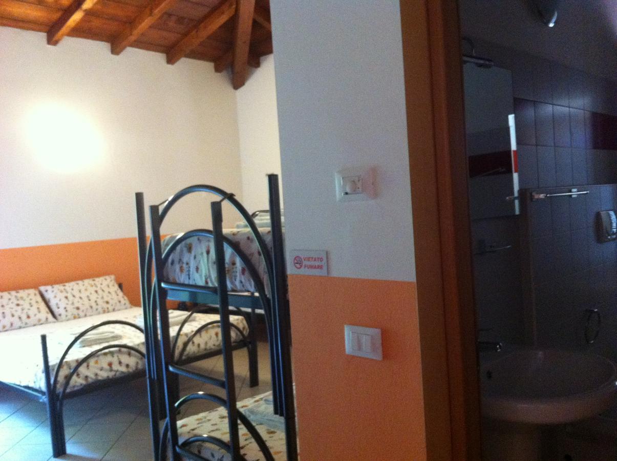 Ostello Residenza Molinatto Oggiono Exterior photo